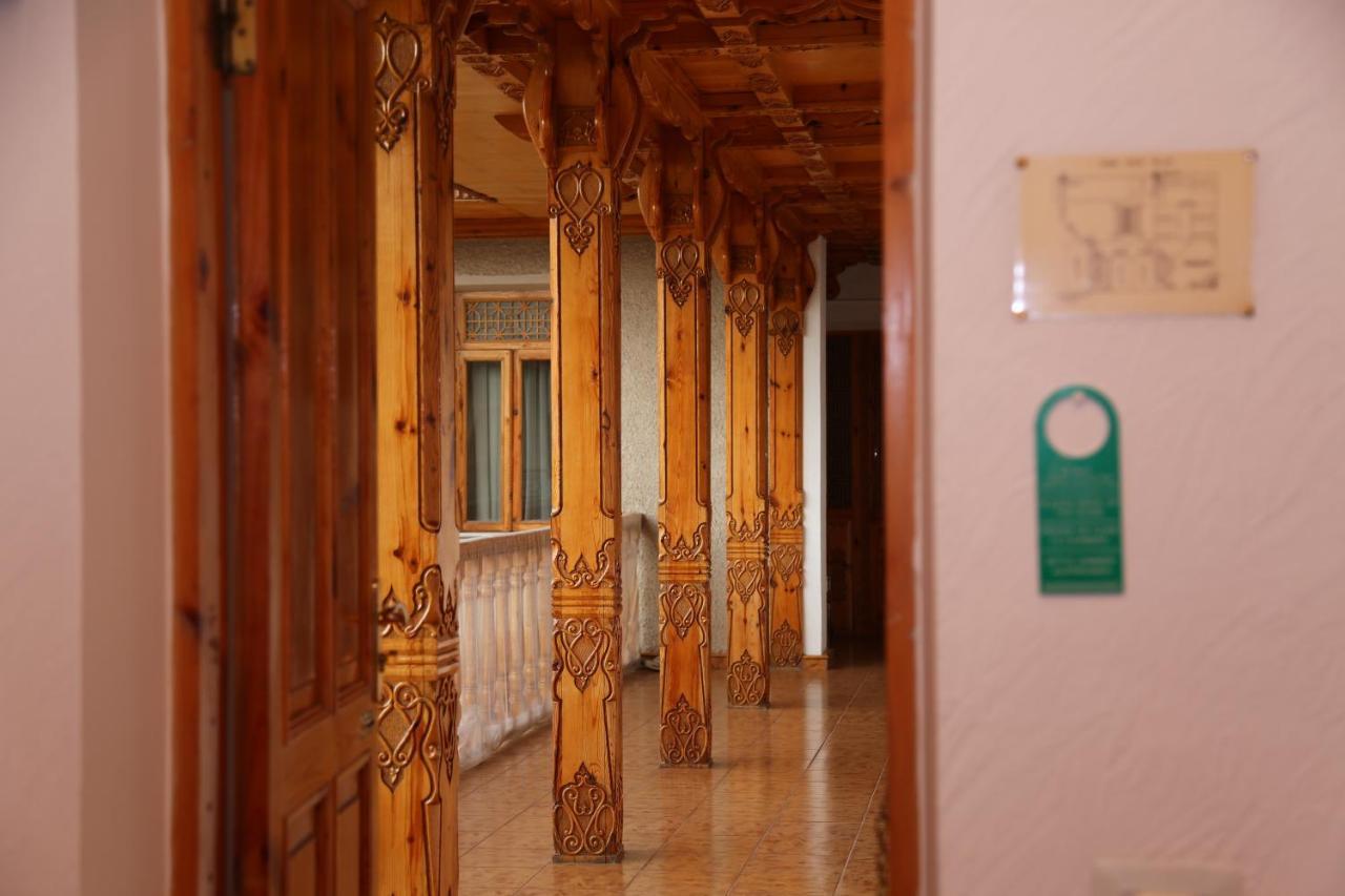Malika Classic Hotel ซามาร์คันด์ ภายนอก รูปภาพ